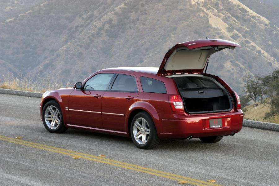  Dodge Magnum R/T 2005 года  (фото 25 из 39)